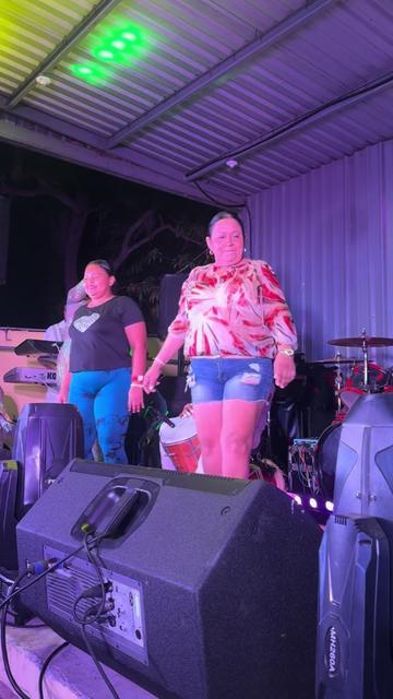 @Chicas Rolands Oficial