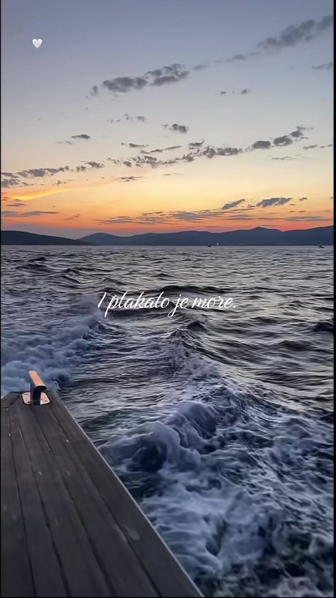 @𝓜𝓲𝓪
