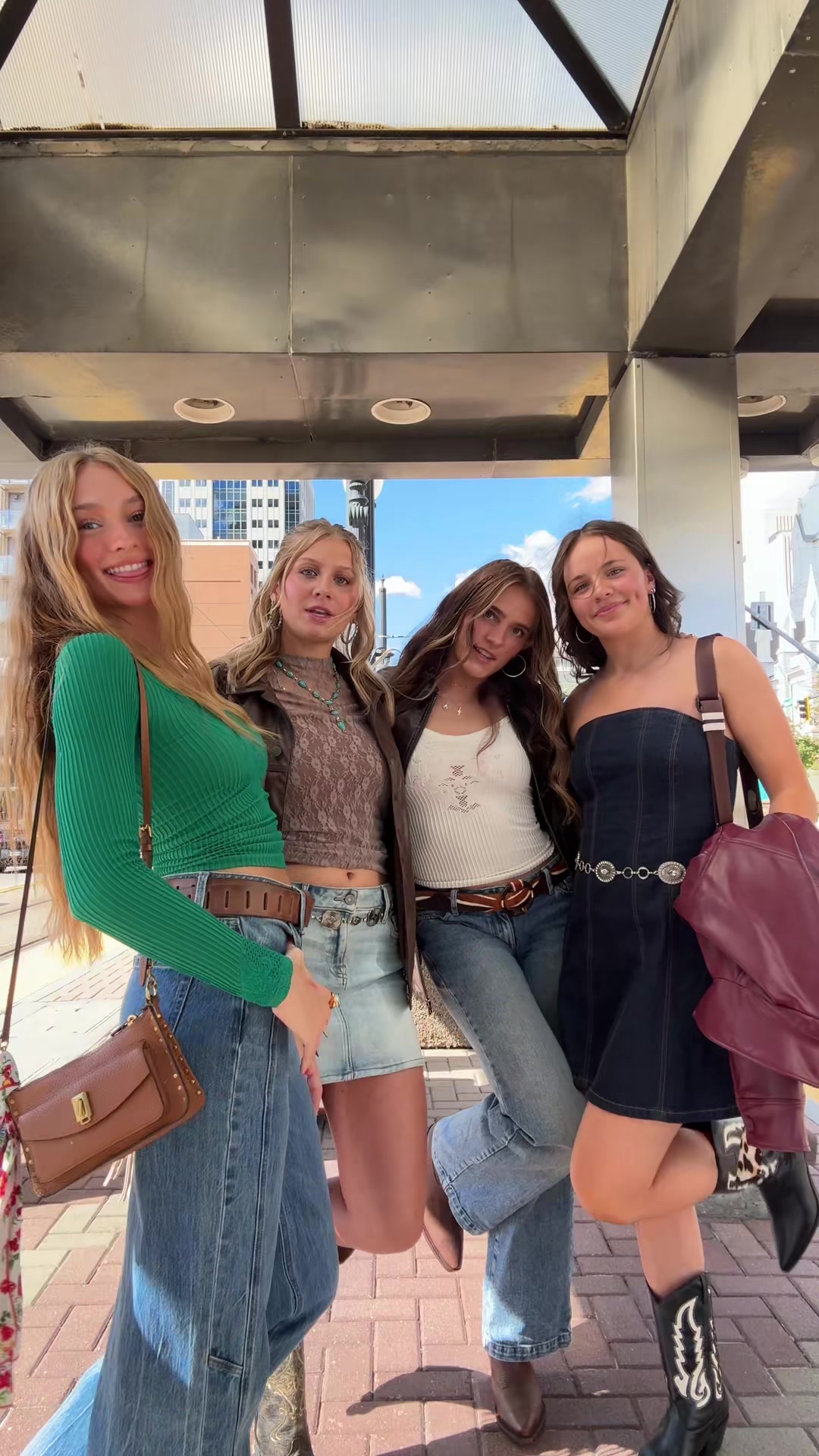 @isabella