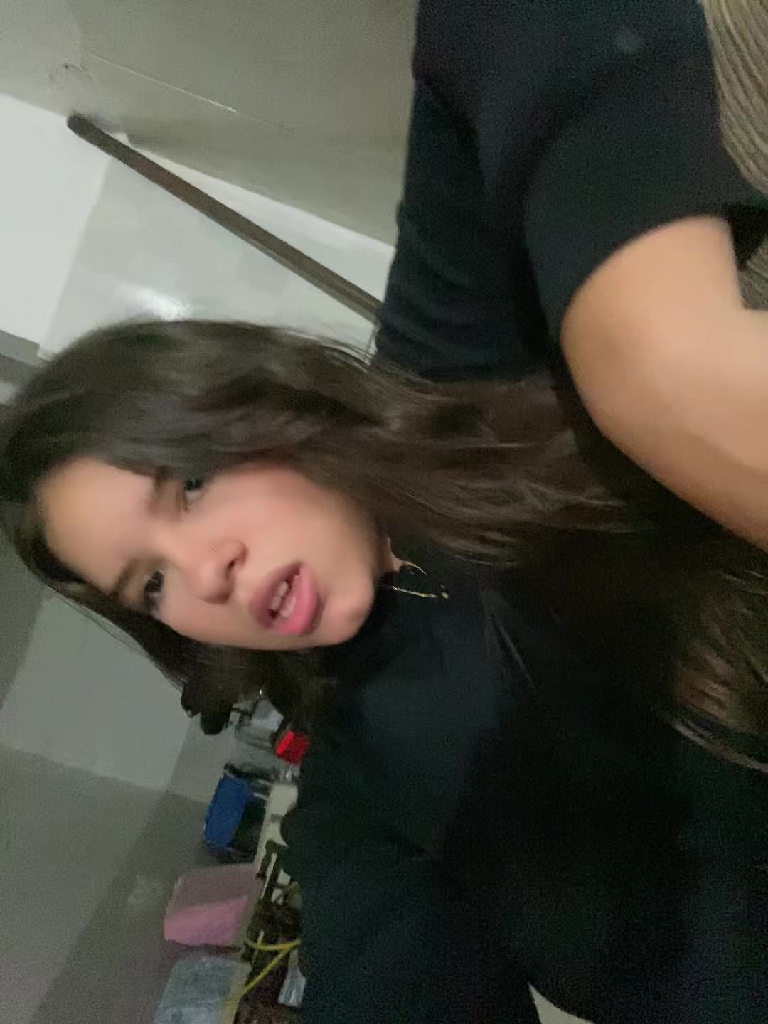 @user11487083886