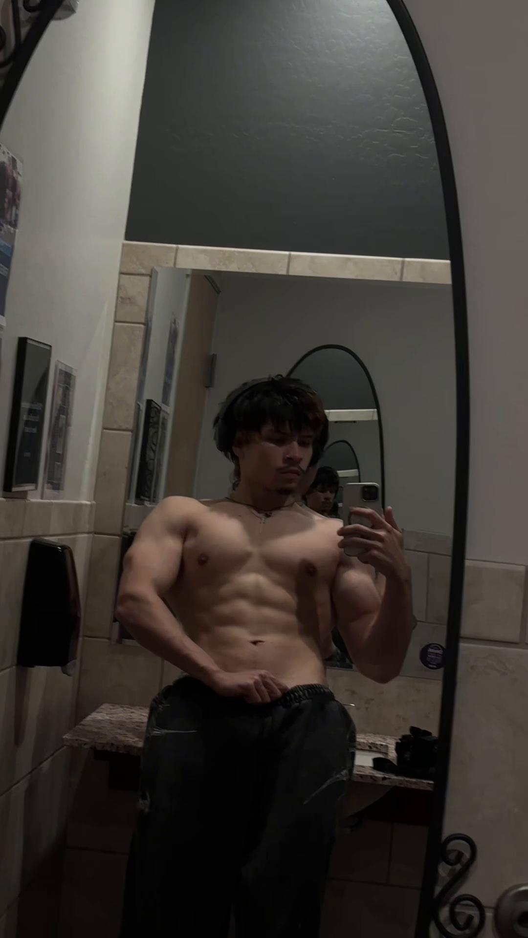 @phyz3k3