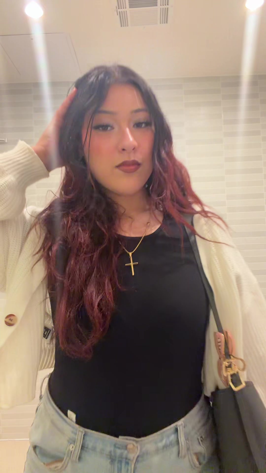 @𝑳 𝑬 𝑺 𝑳 𝑰 🍒