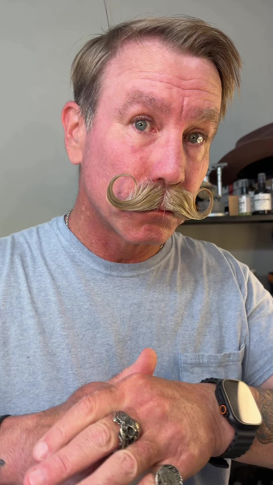 @Bobandelliothismustache