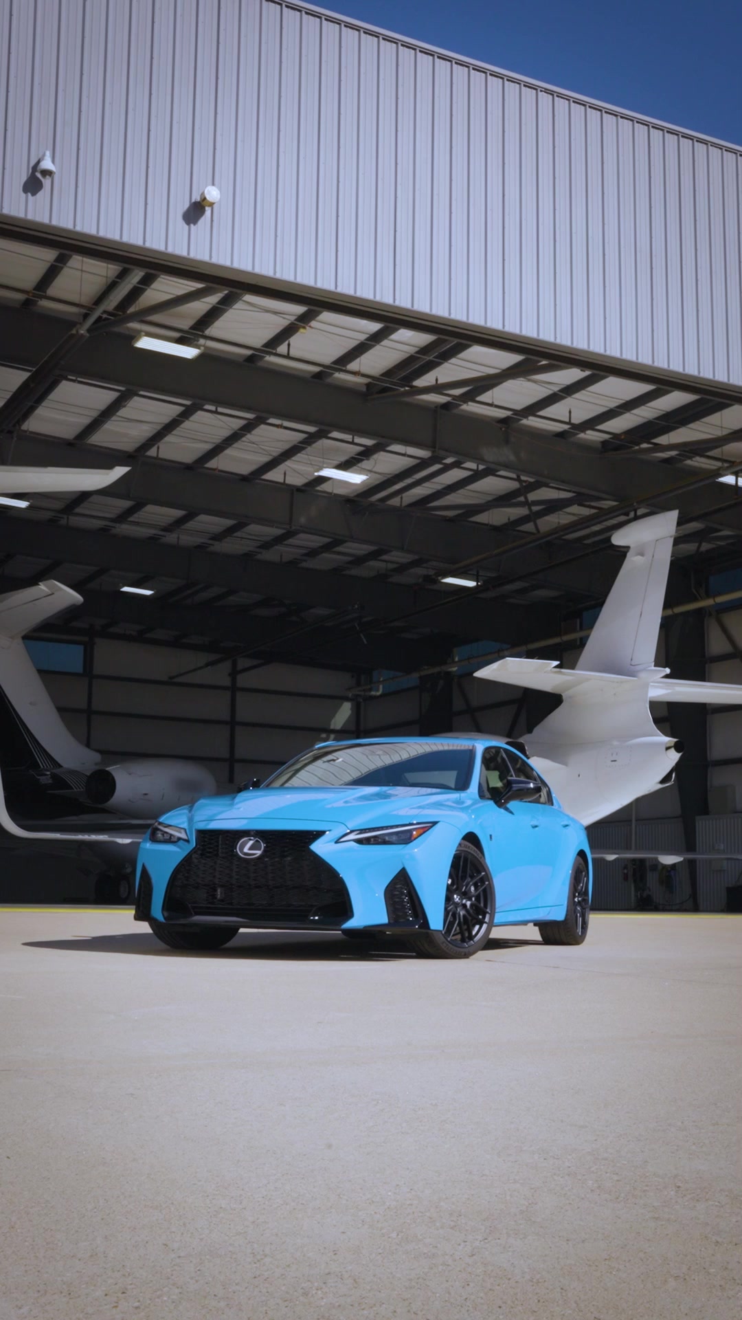 @Lexus