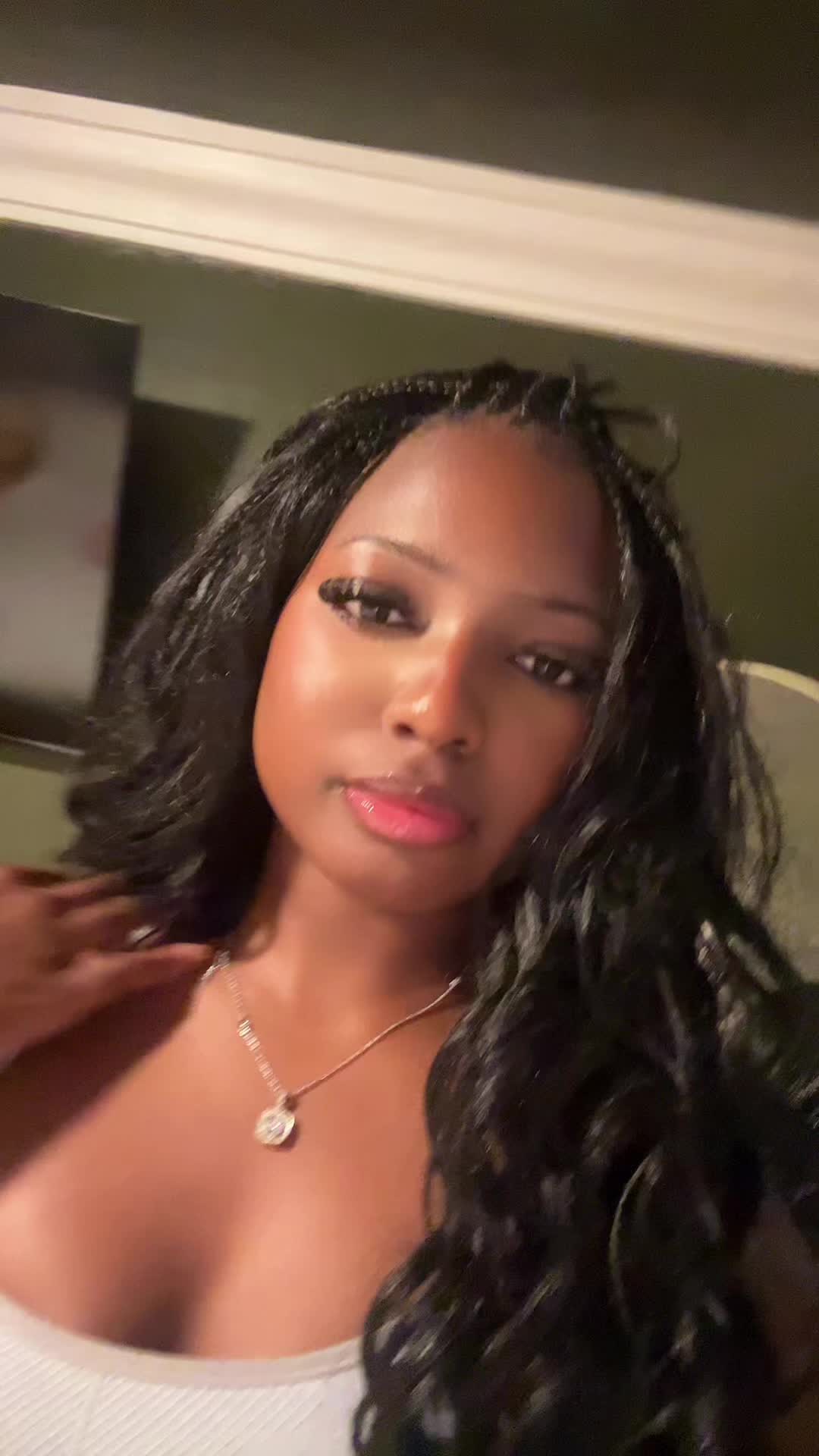@toskaaaj