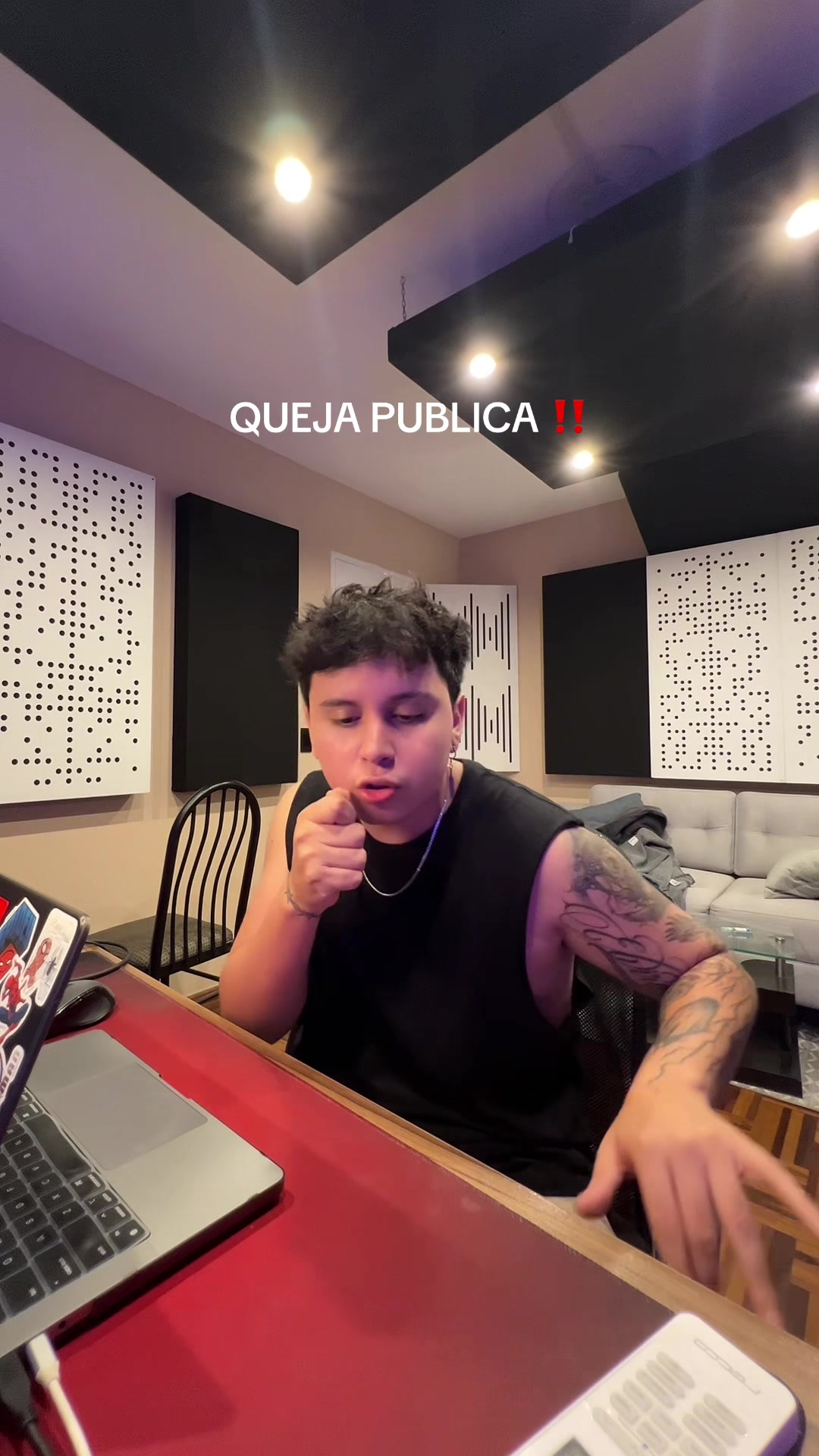 @Luxxo