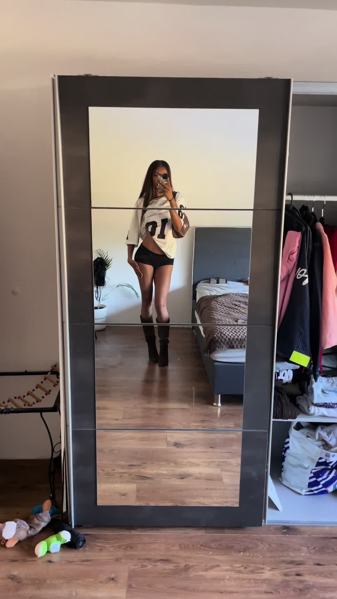 @Julianna Isabella