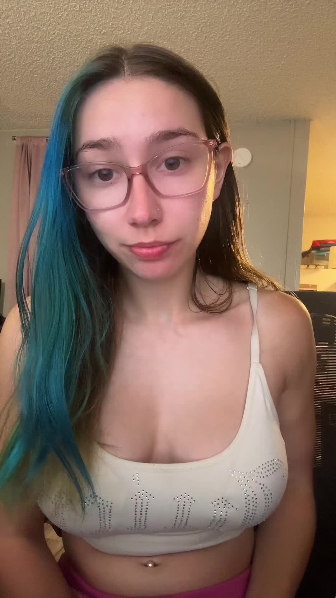 @Girl saving for summer trip