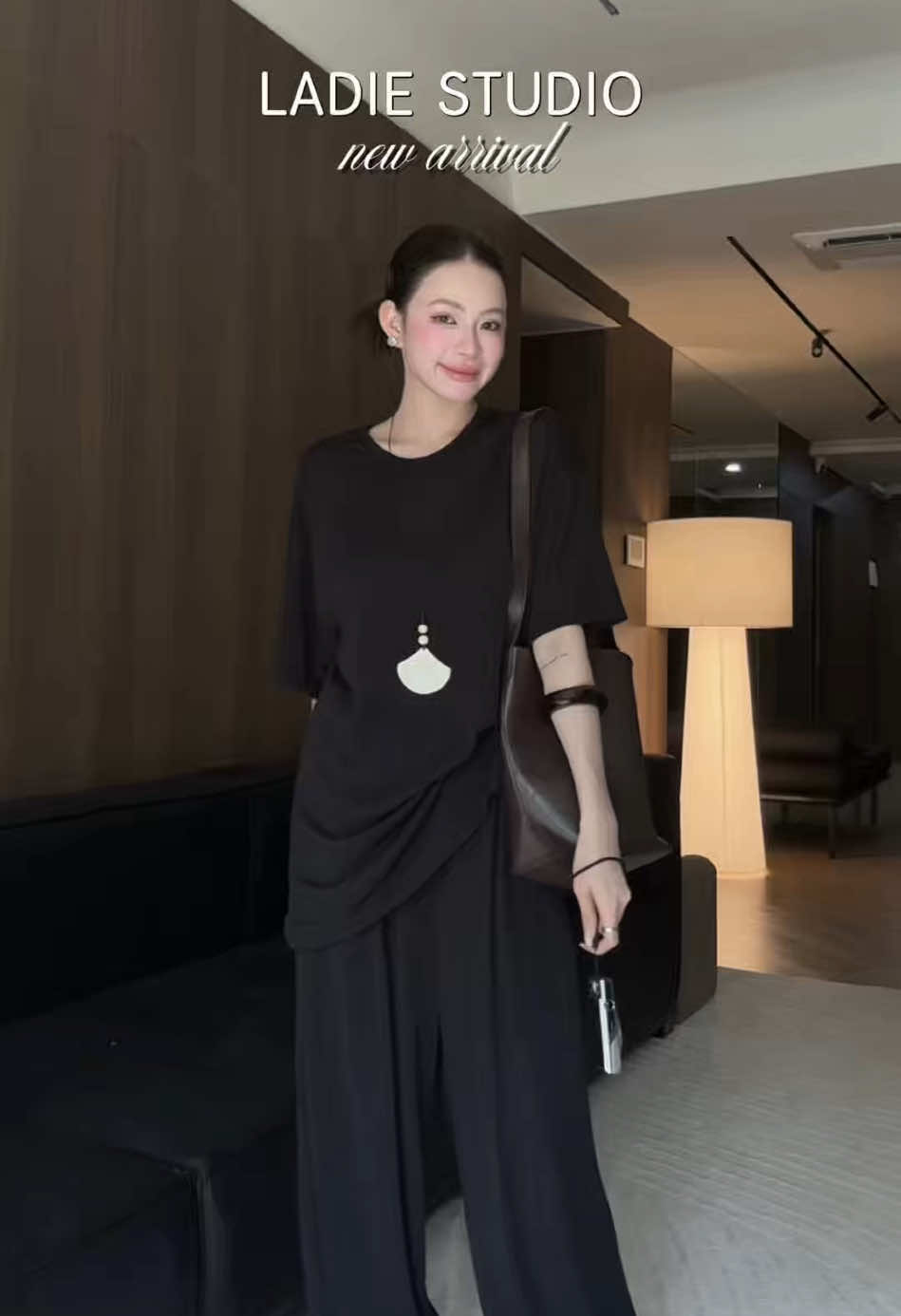 @Vẫn l&agrave; bạn nhưng sang hơn