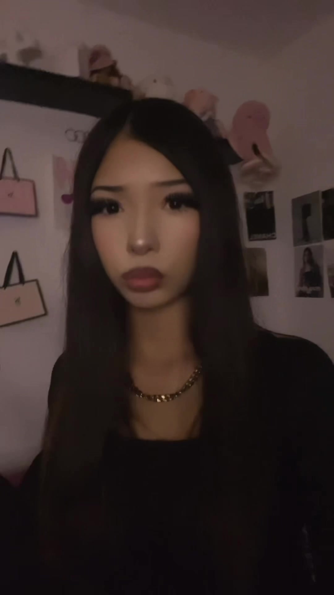 @𝐀𝐧𝐚