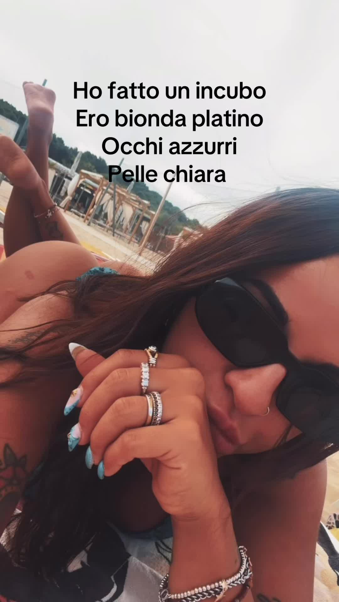 @Tiinwee_