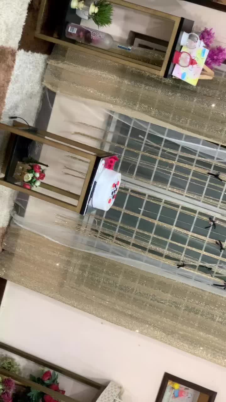 @Pariza112211