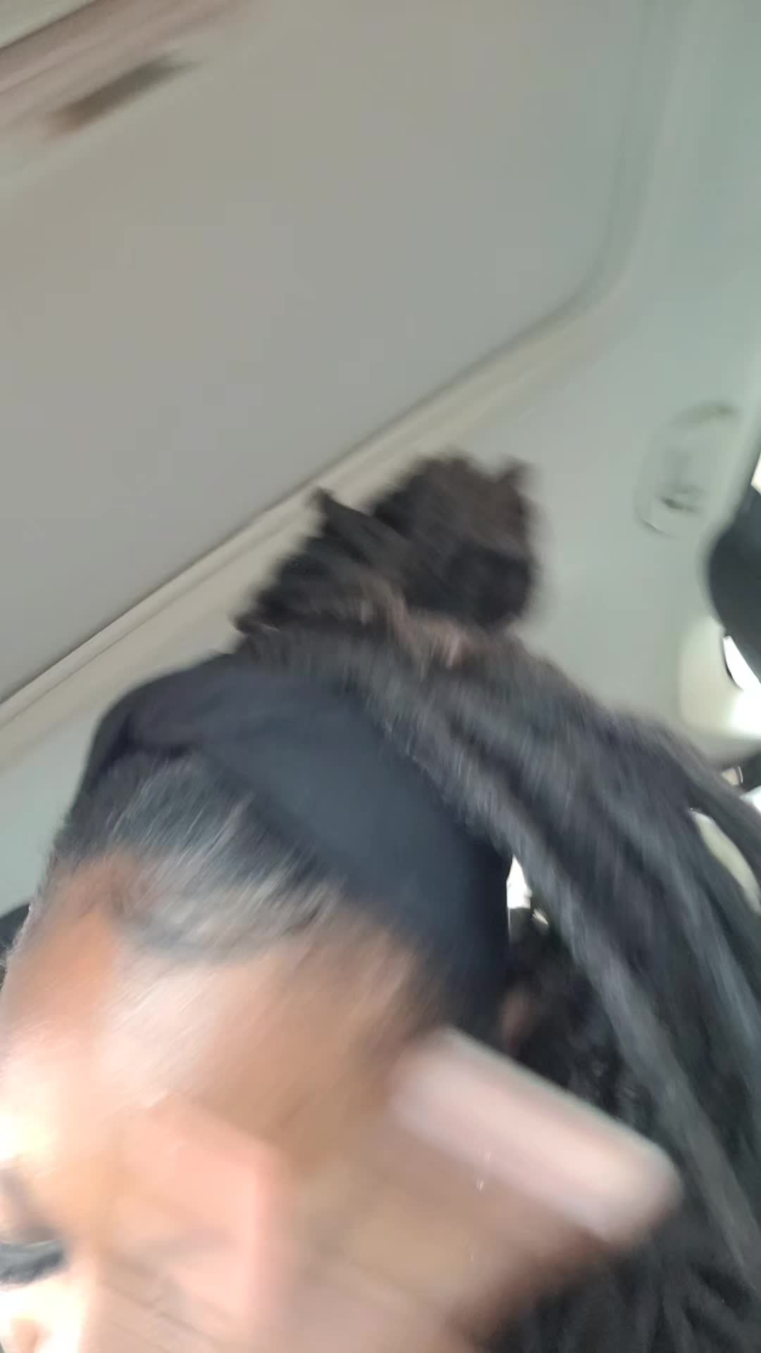 @JrieLov