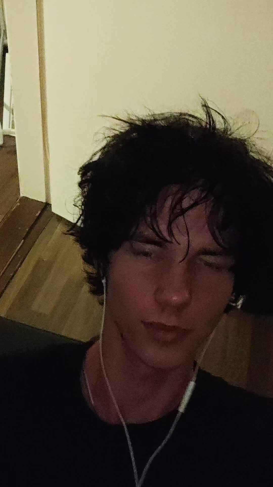 @♈