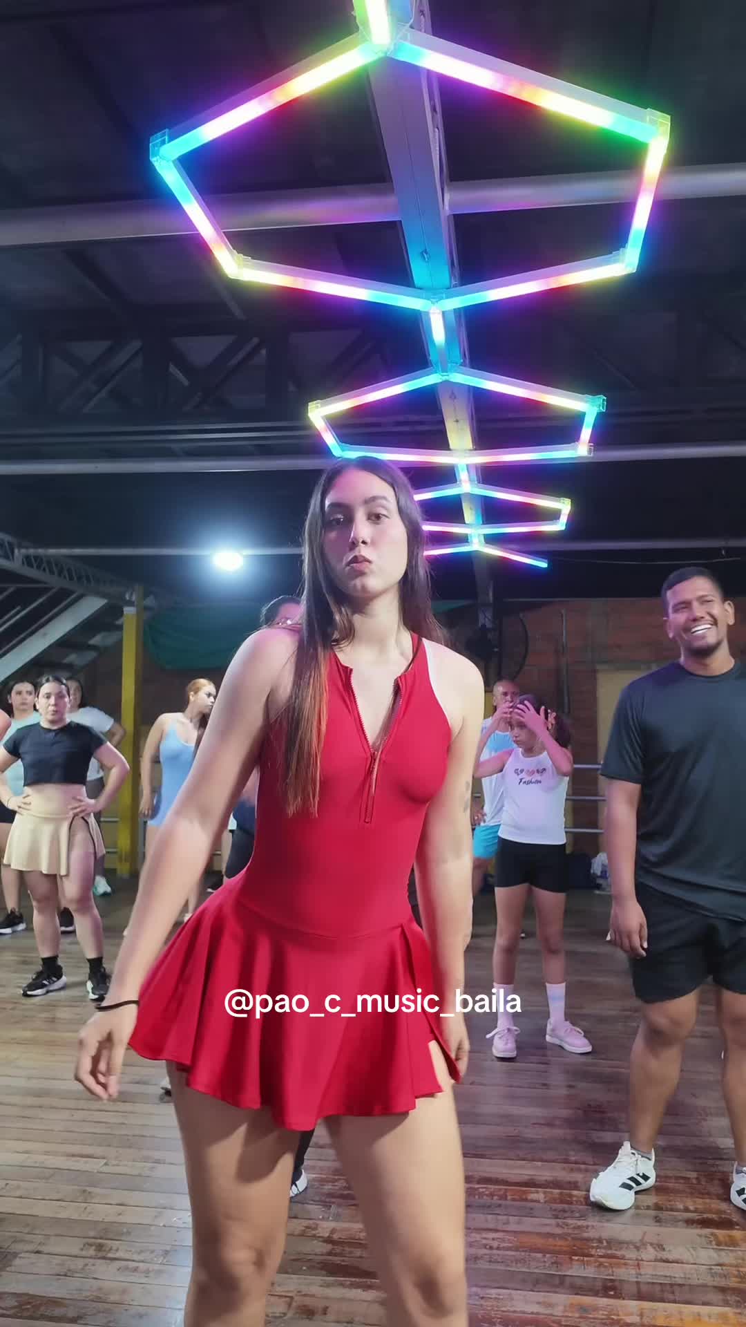 @pao_c_music_baila