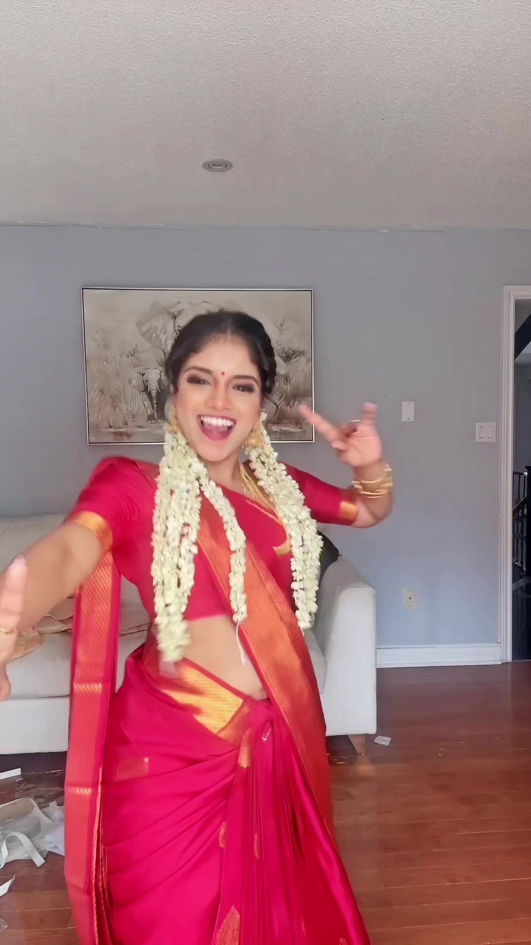 @elakiyaak