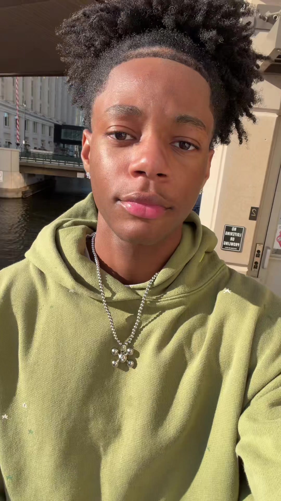 @Vontai