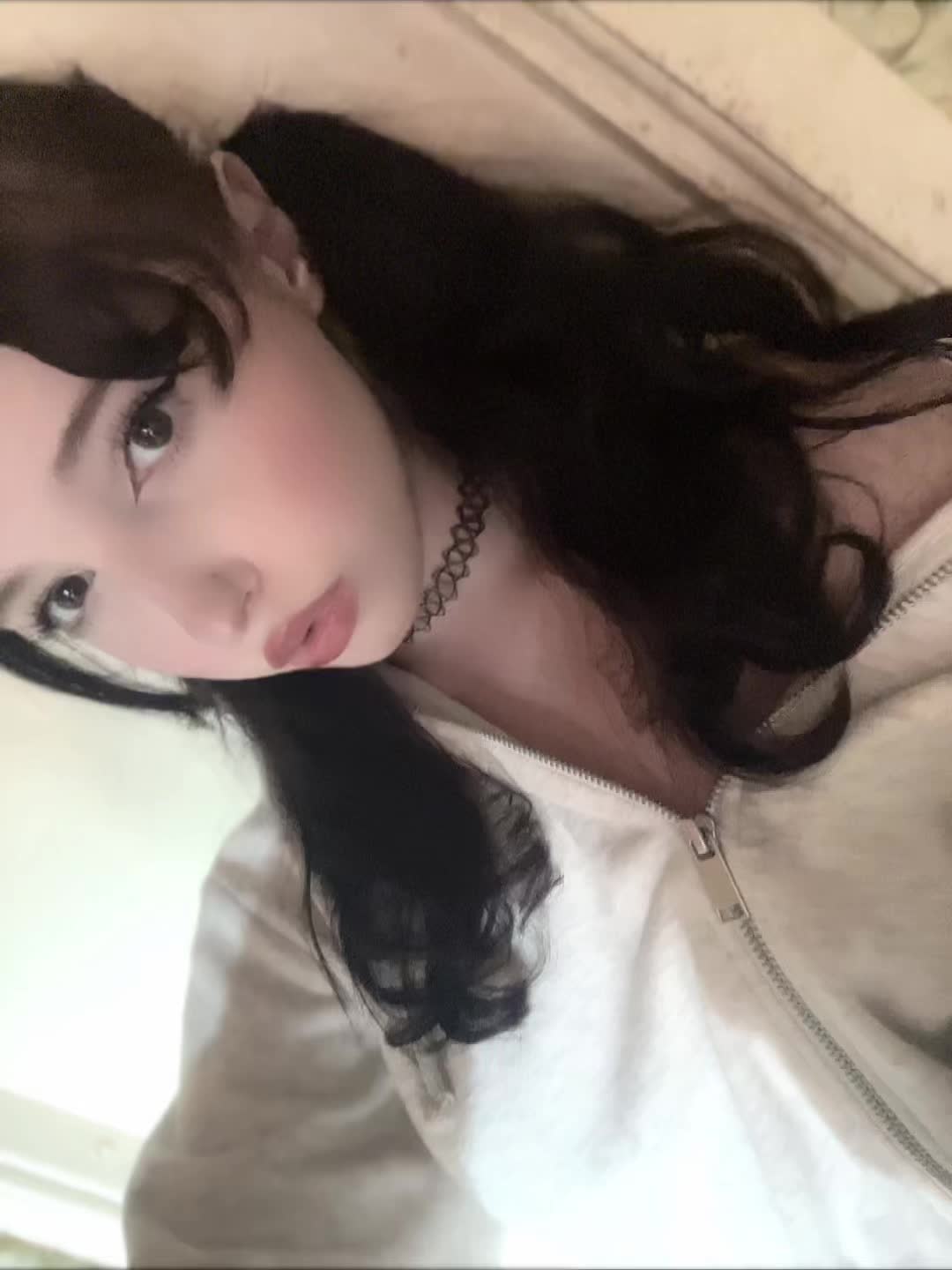 @𝐼𝑛𝑠𝑜𝑚𝑛𝑖𝑎♡