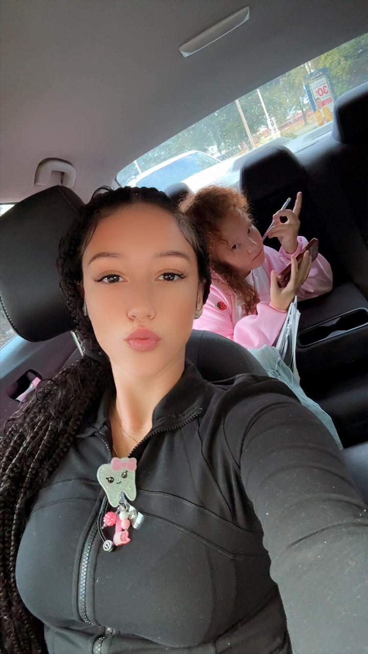 @lilmisssheena