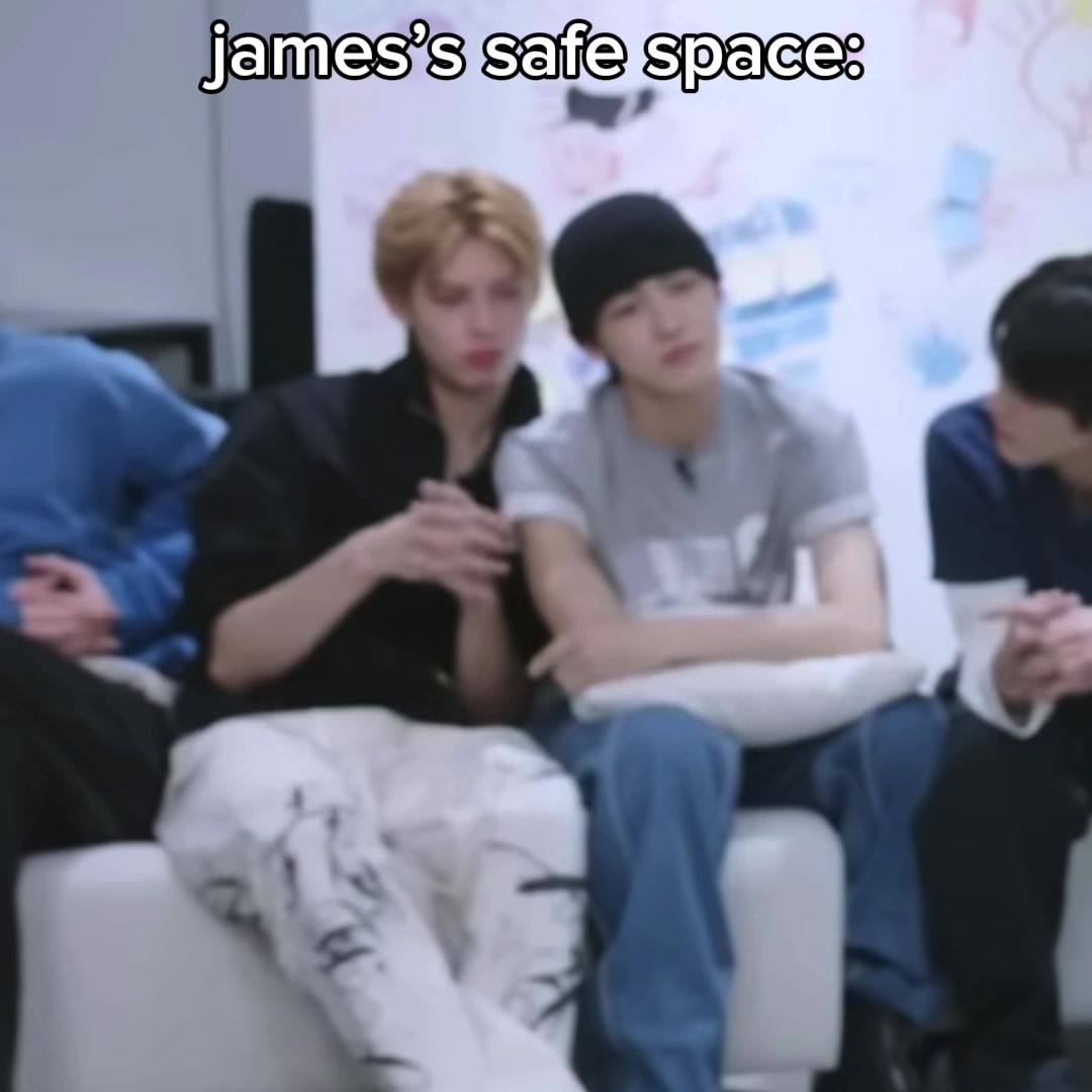 @jamseongz 𖢥