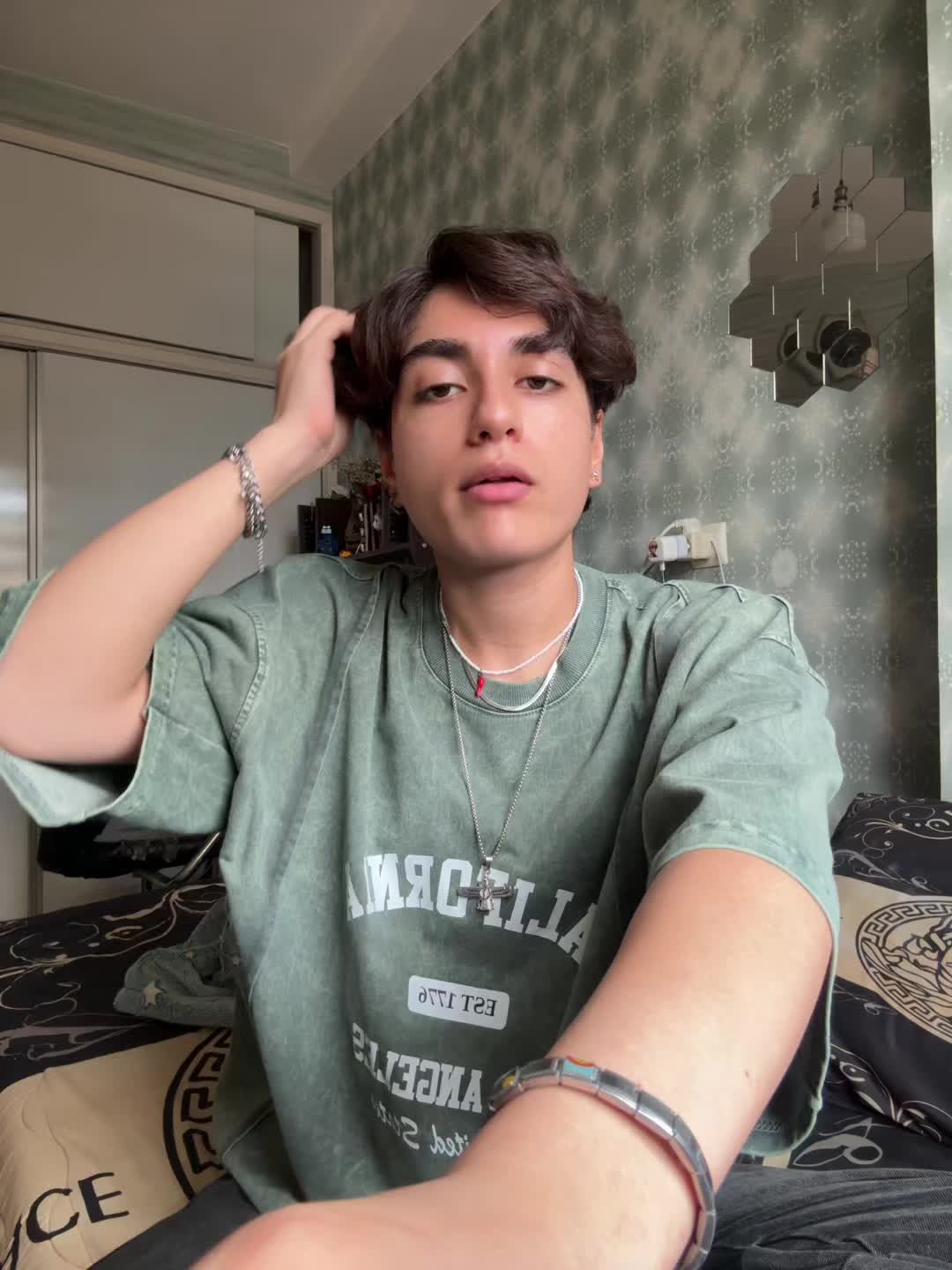 @Ela