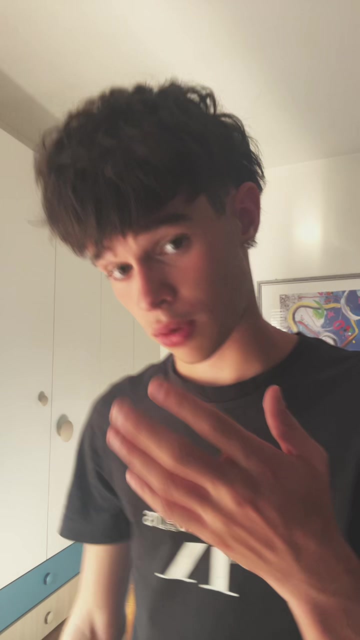 @mik👻