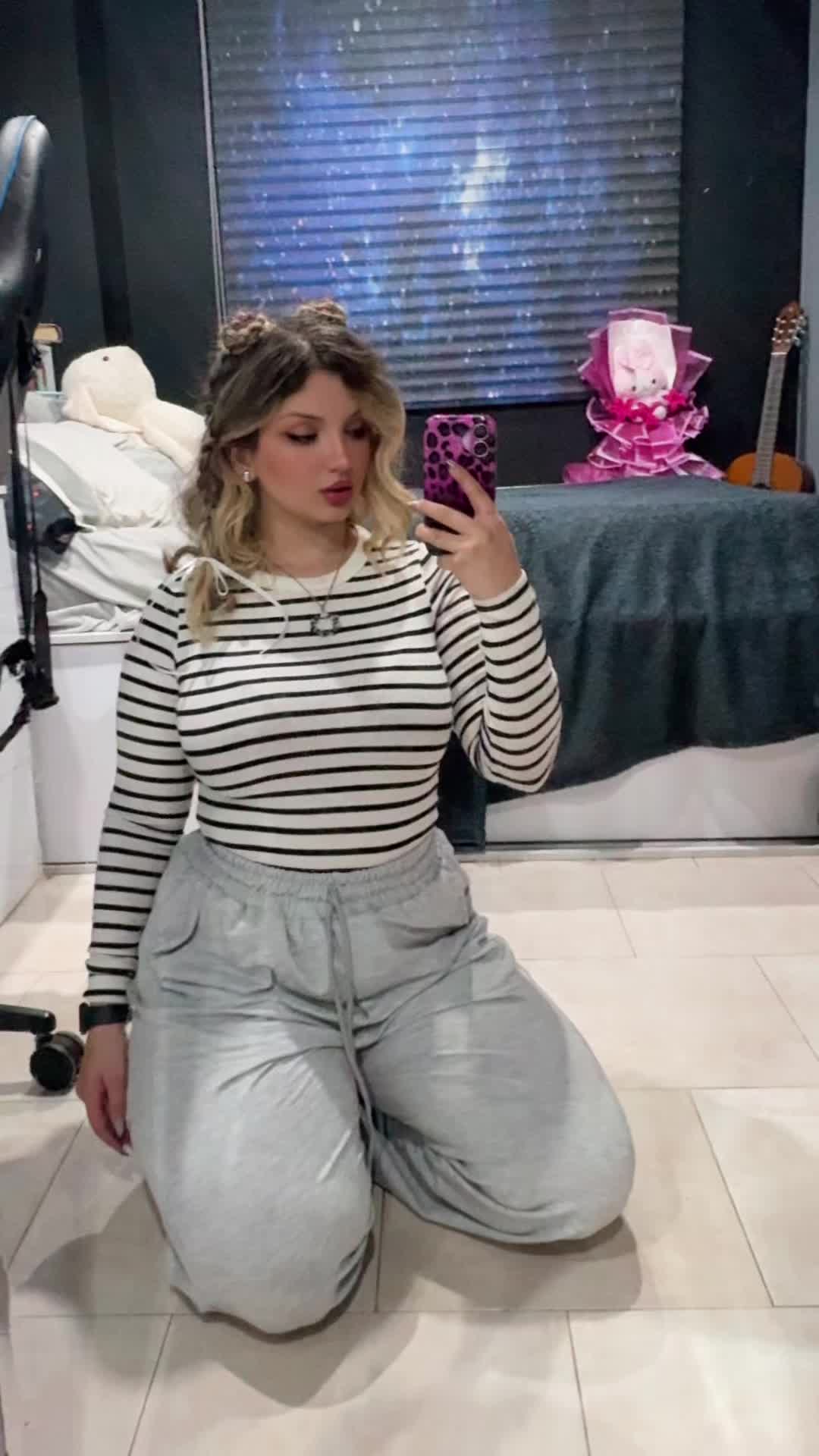 @Anahitaque