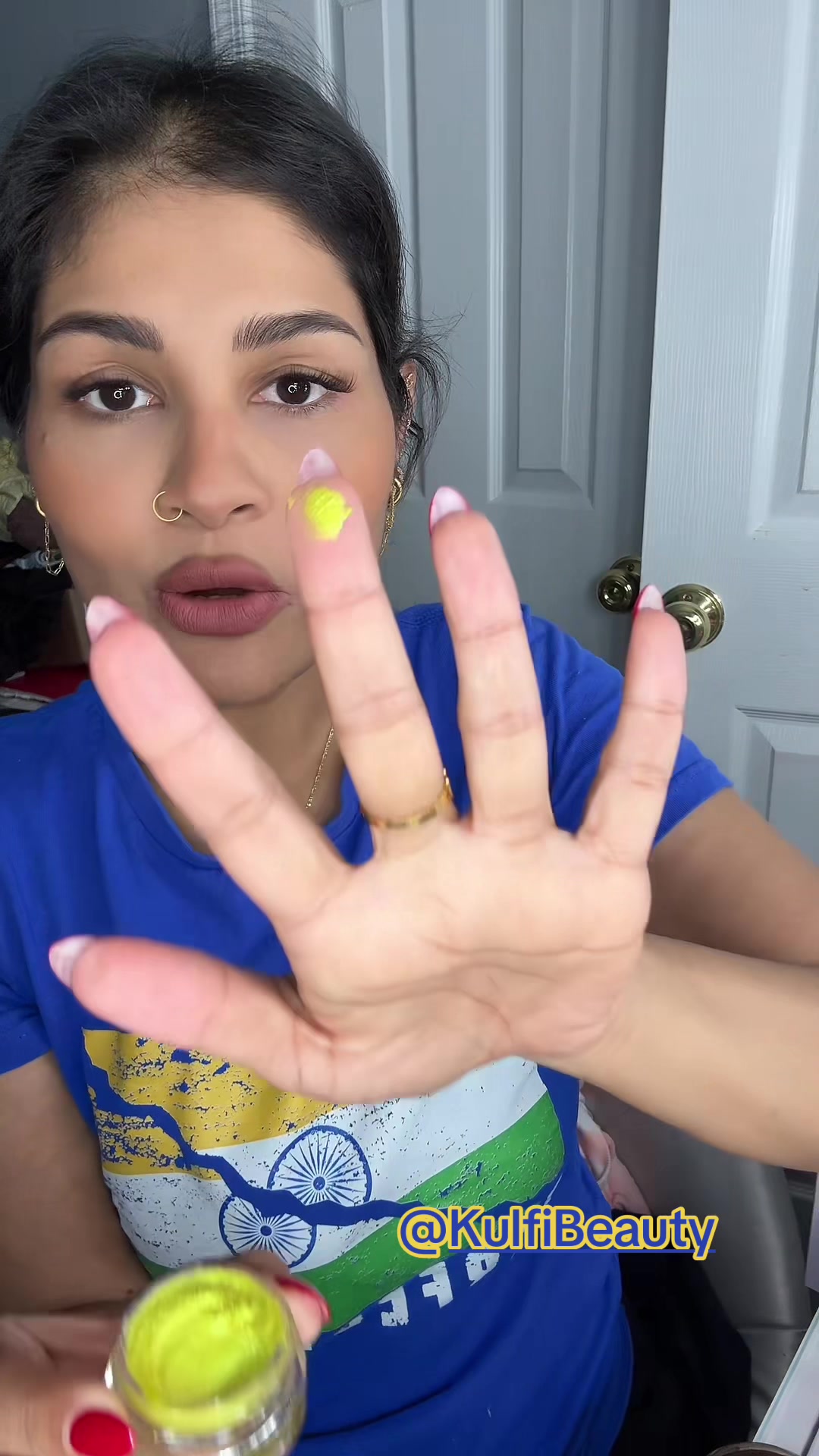 @MakeupLaveena