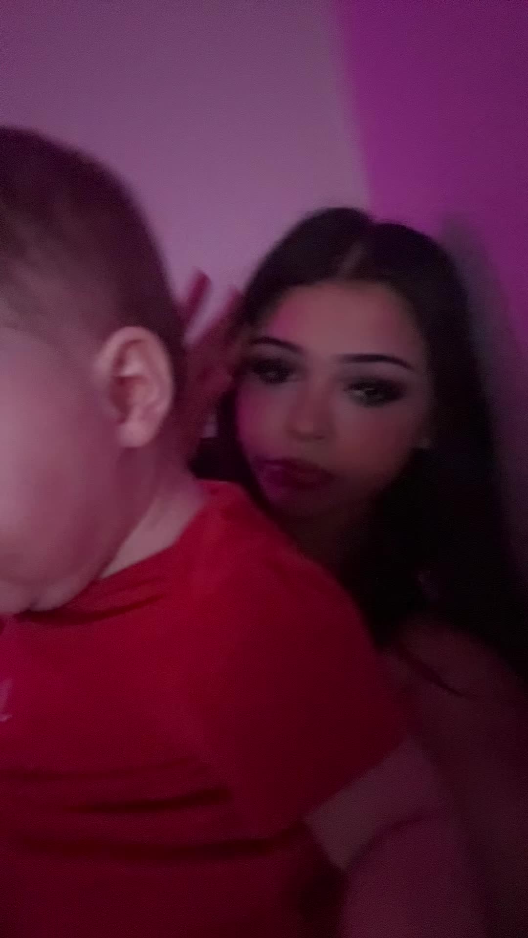 @Elisa