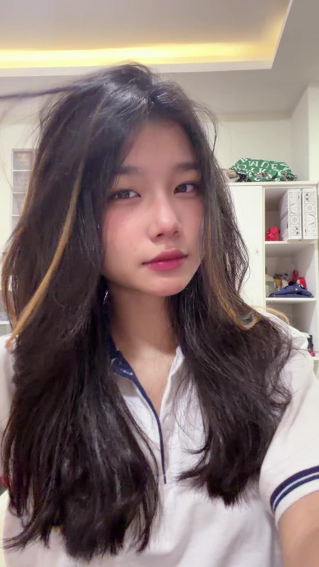 @Phyo-:/;”