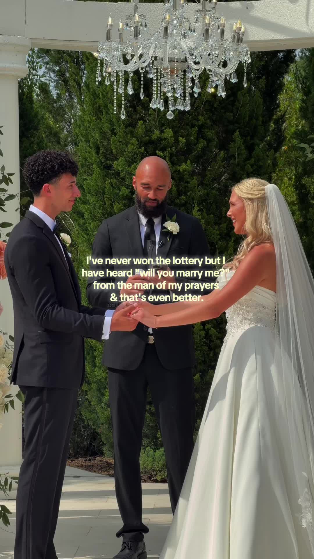 @Allie Armstrong 🕊️🌼