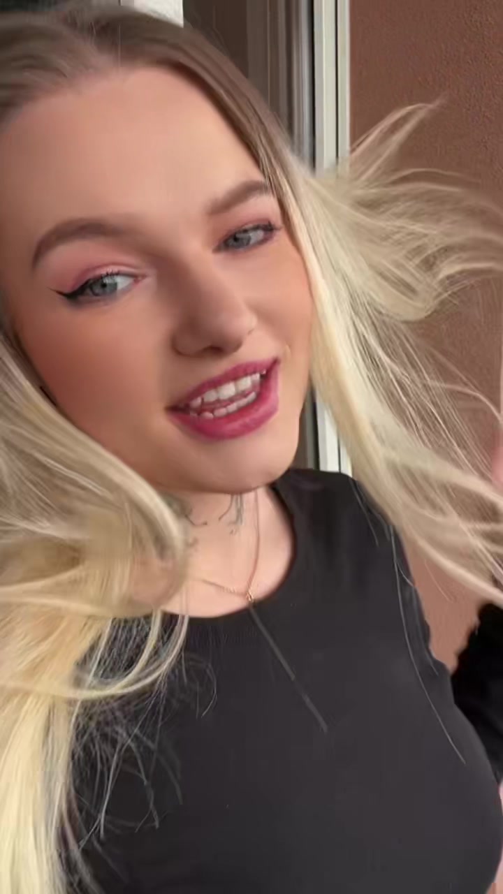 @✨🍓 𝗞𝗮𝗿𝗼𝗹𝗰𝗶𝗮 🍓✨