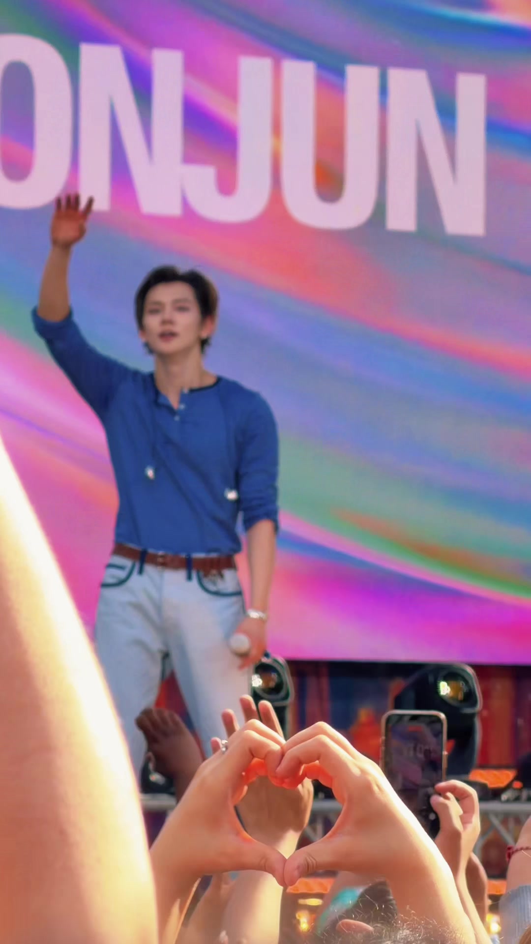 @lightb1udream