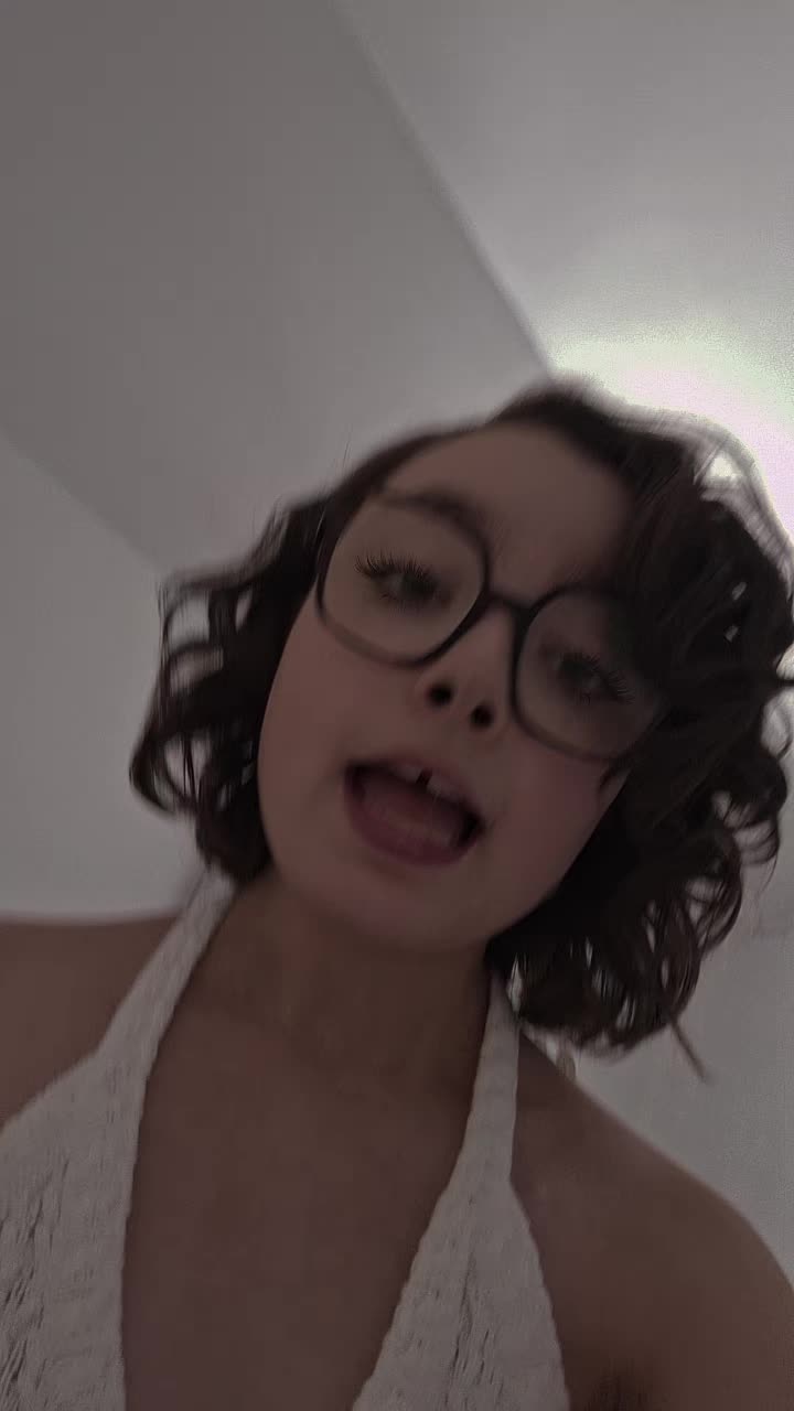 @Helena 🇷🇪