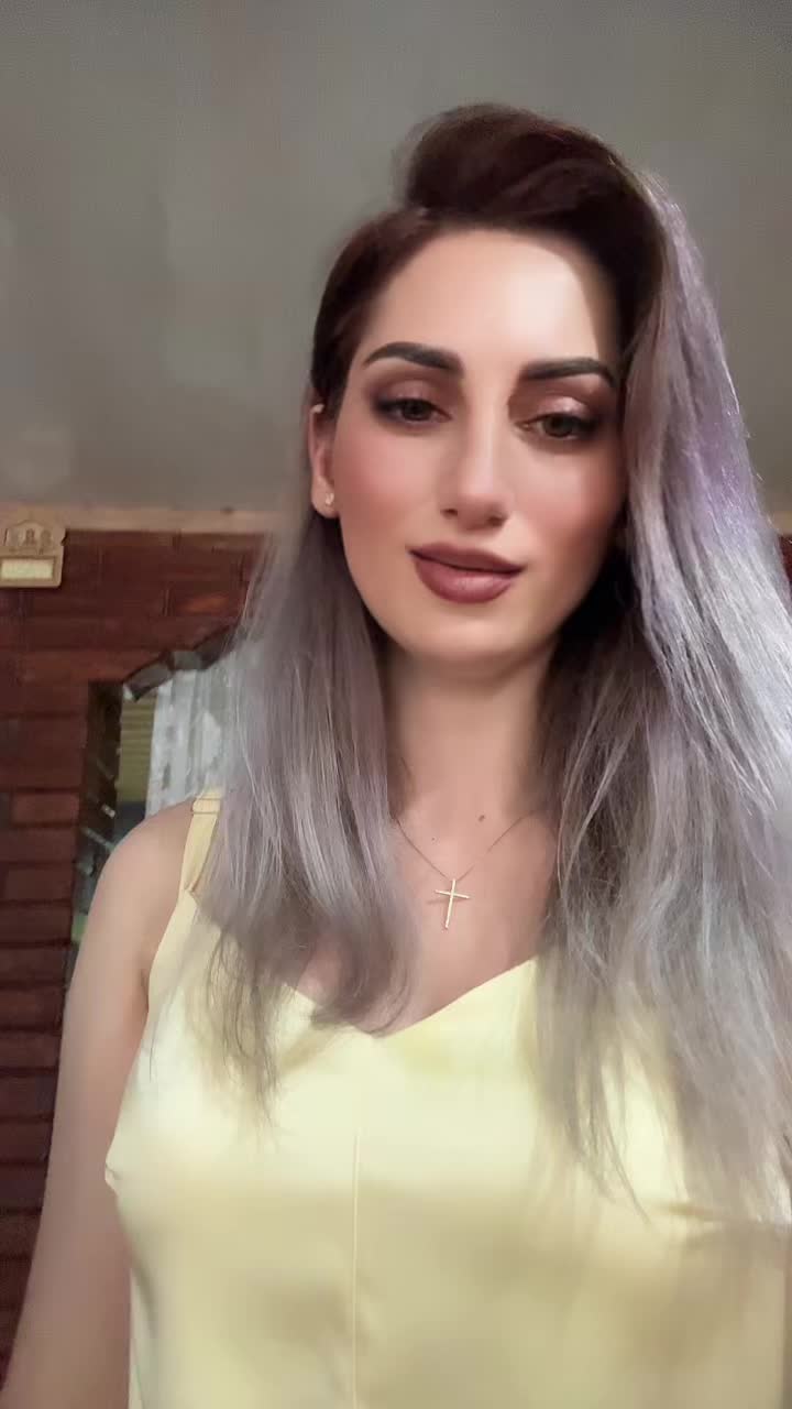 @🐝