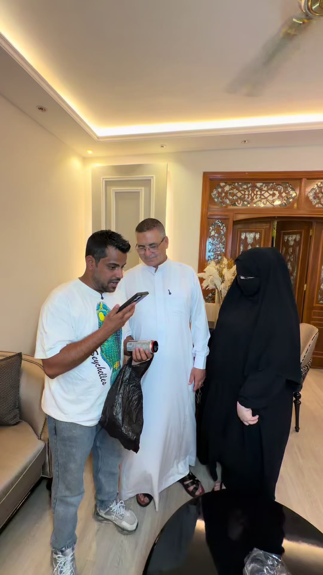 @يوميات رائد الحلاق