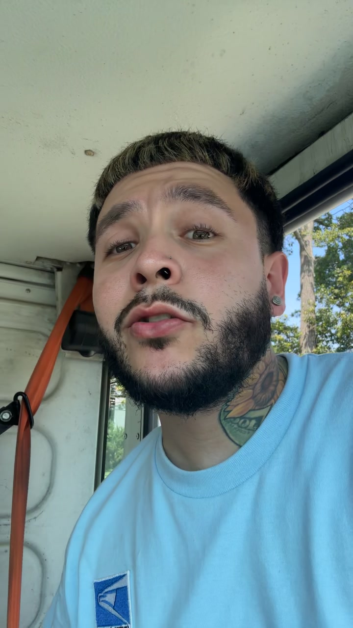 @SmoovytheMailman
