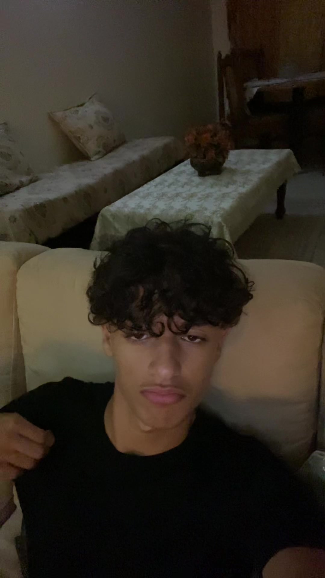 @علي