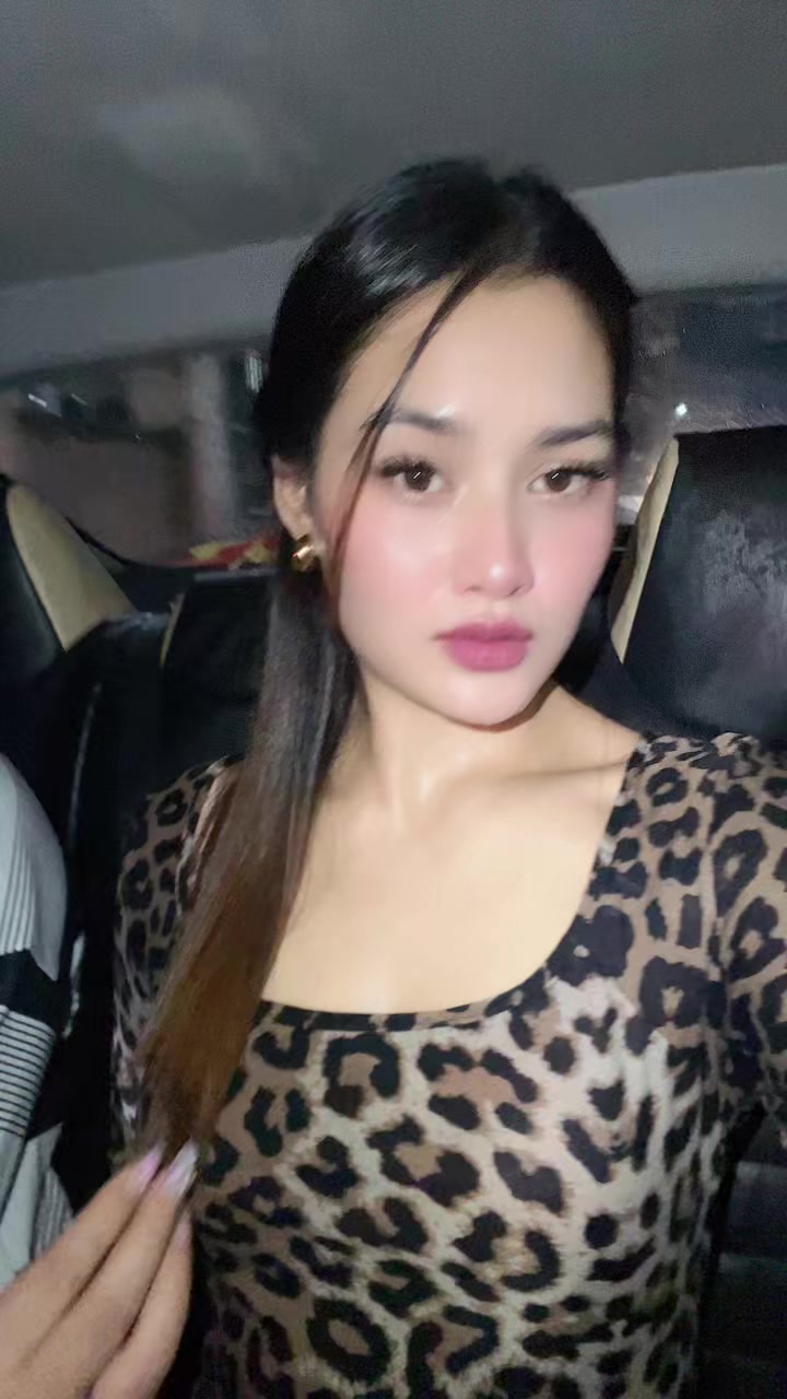 @Chahna🐆🎀