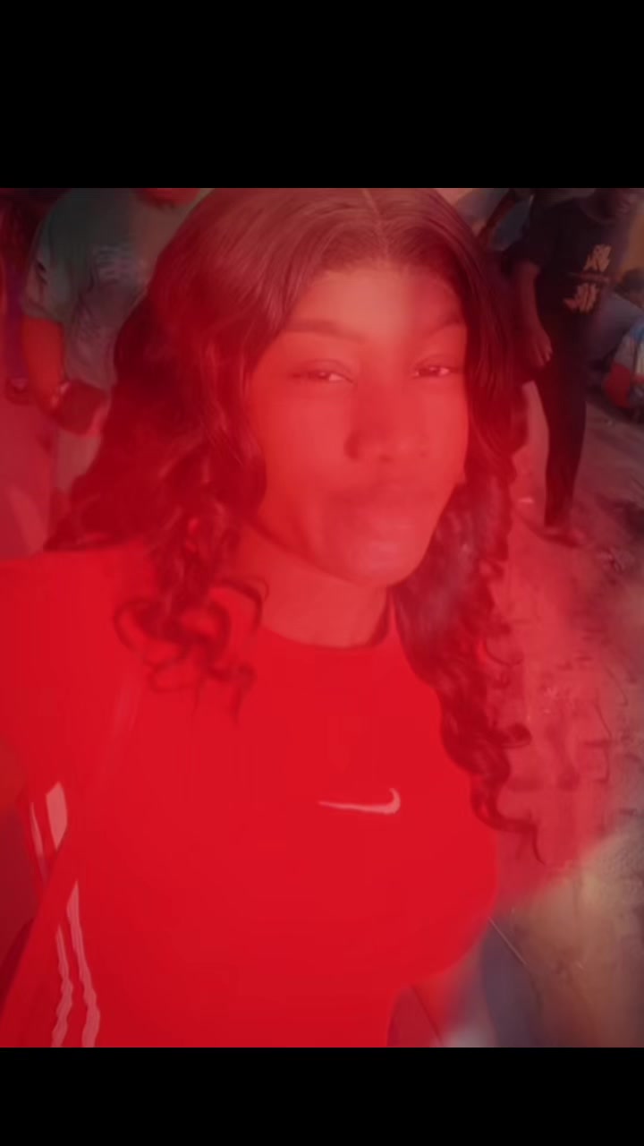 @Muna🍒❤️
