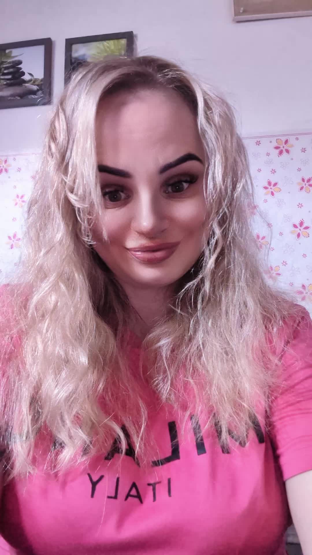 @Paulina Paula 🇩🇪🇩🇪🇵🇱🇵🇱