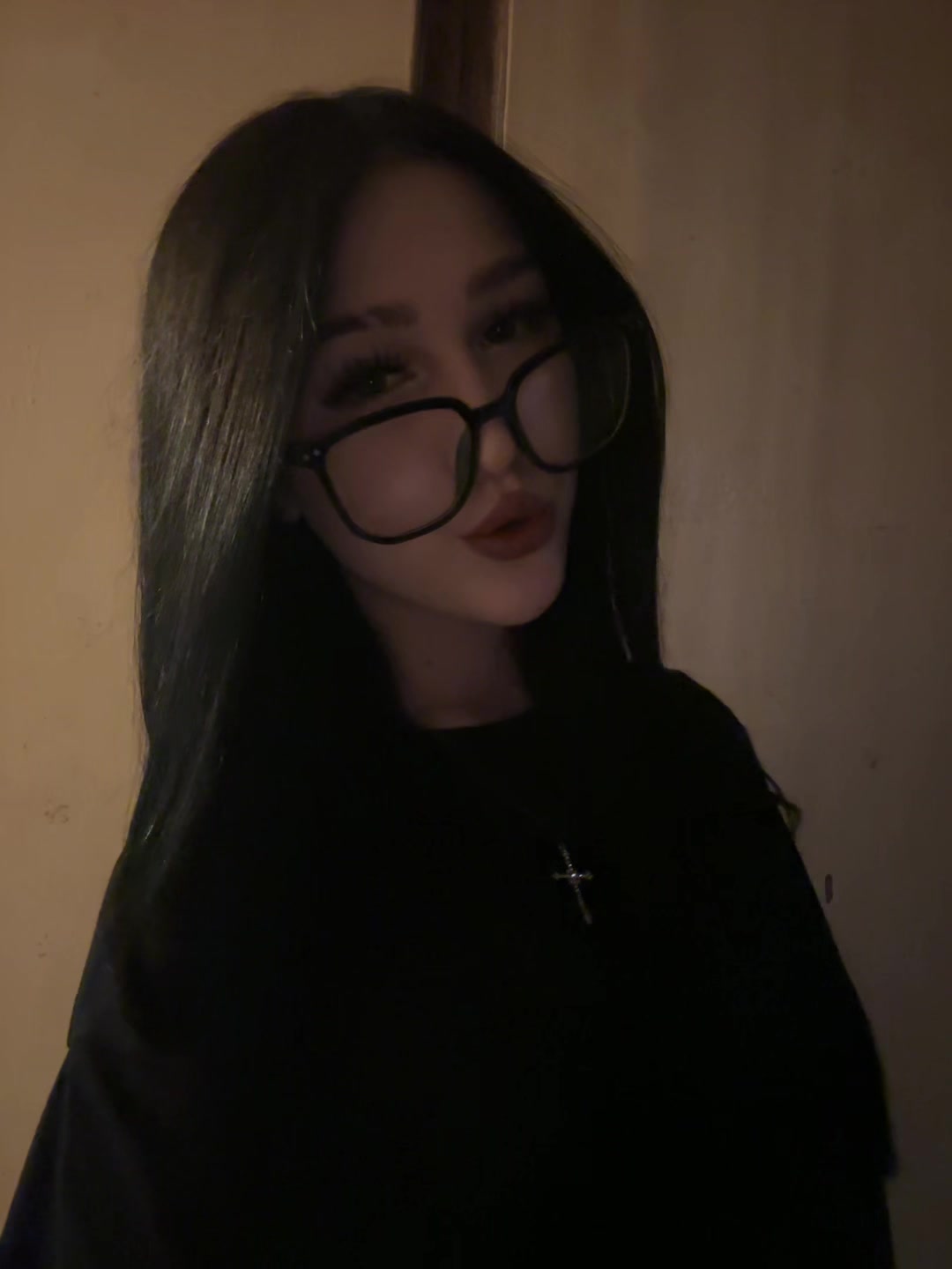 @. dark_rose.