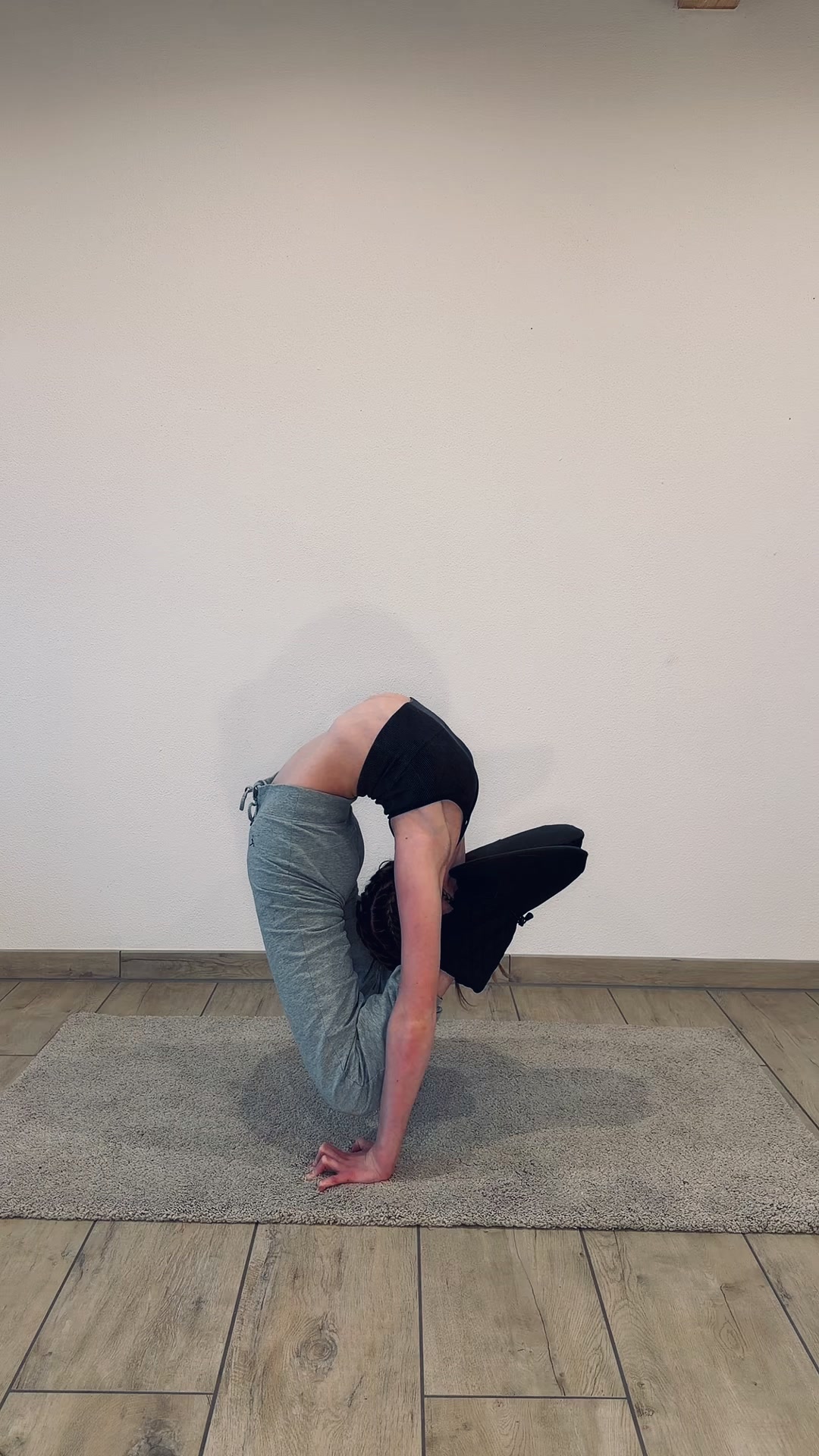 @Maria the contortionist🤸🐍