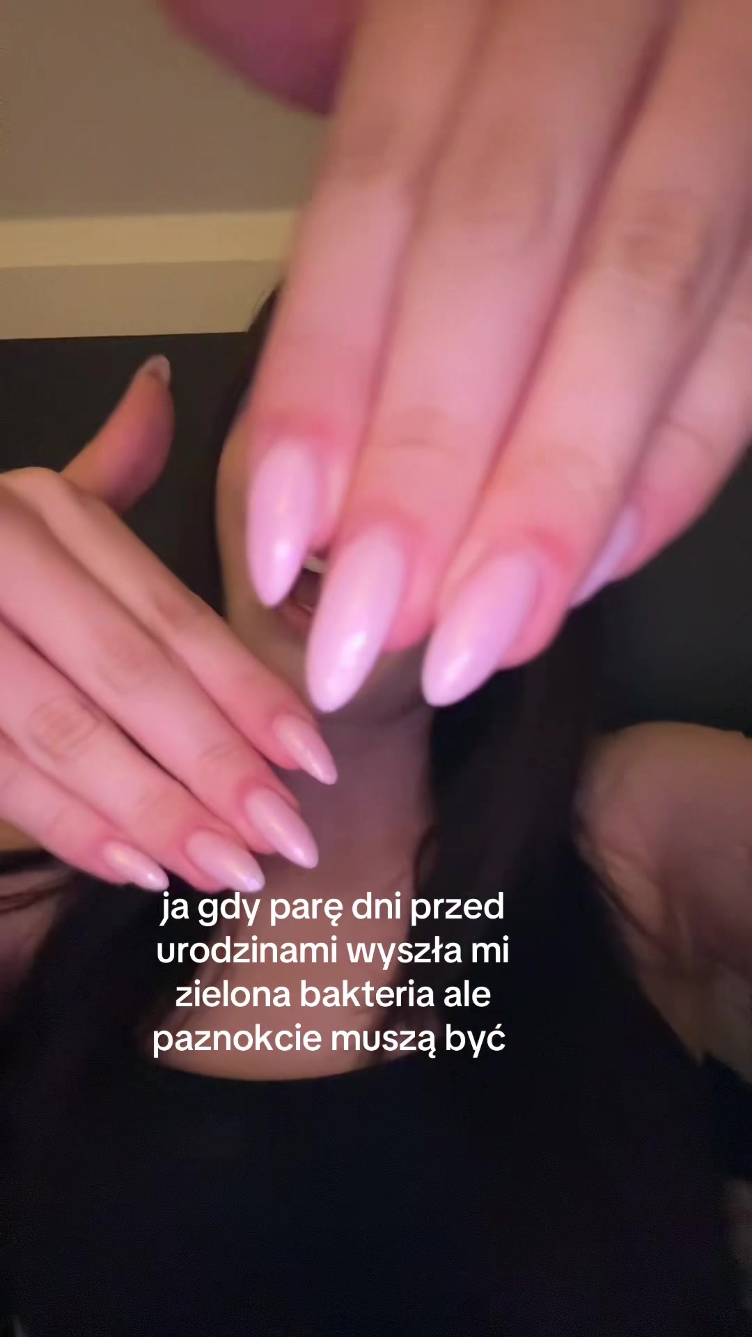 @kkk