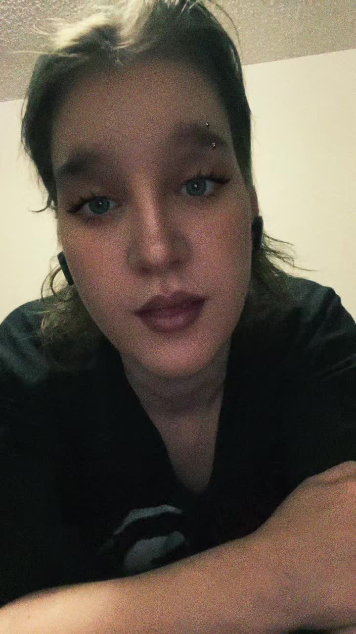 @Mommy_Luna_420