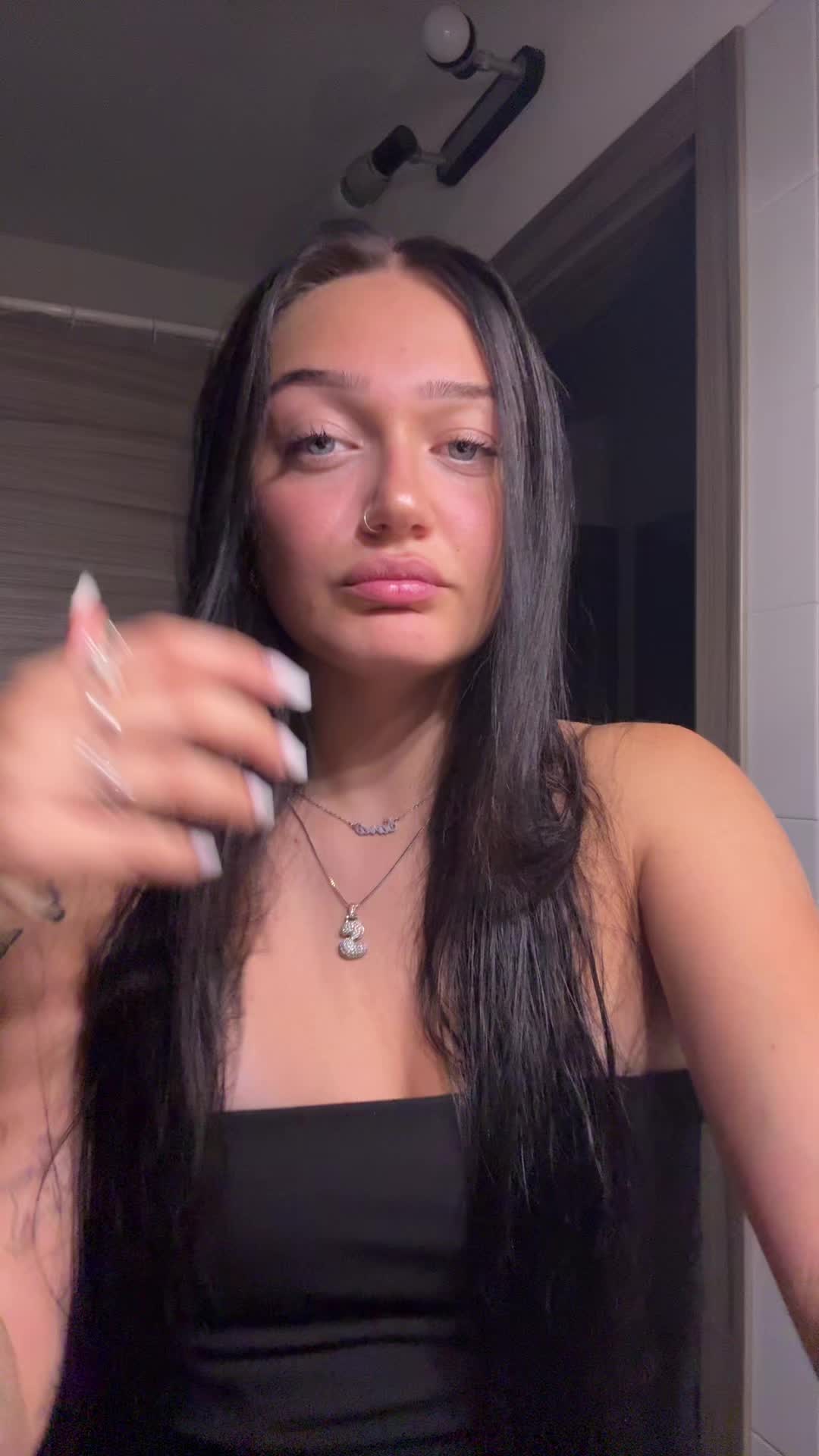 @stillthatsara