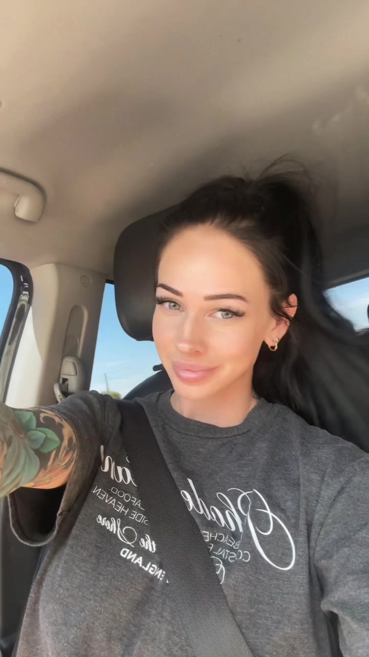 @✨🦋Jenni🦋✨