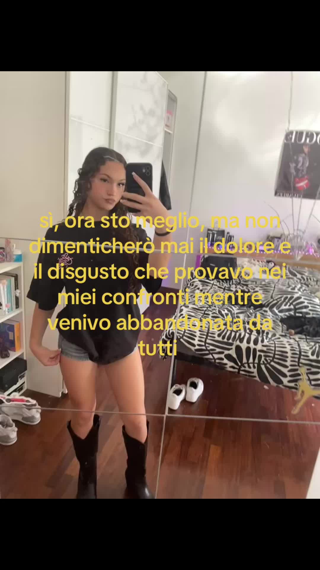 @𖣂