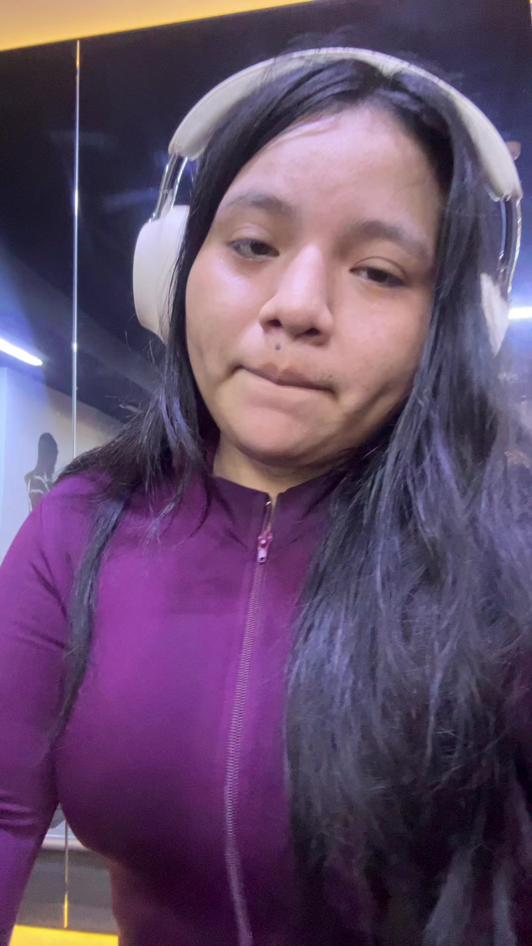 @Kiara