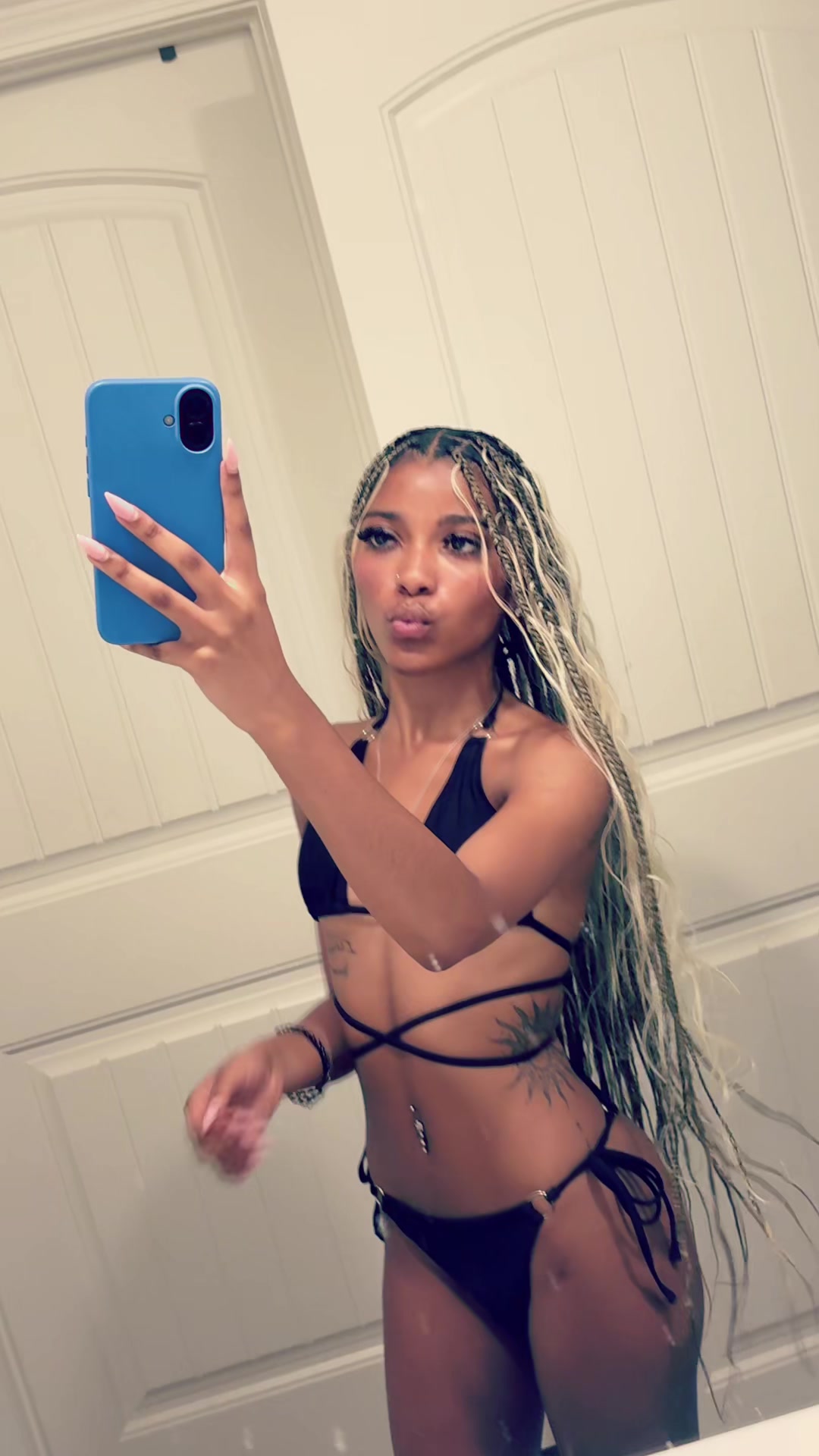 @nayla